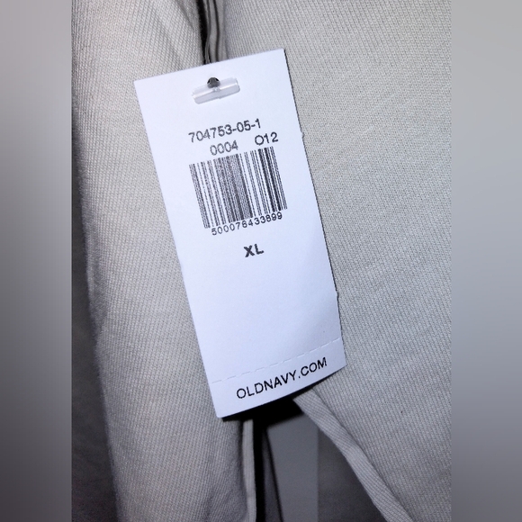 Old Navy Loose Vintage Long Sleeve Graphic T Shirt size XL Beige New w/ Tags - Picture 10 of 14